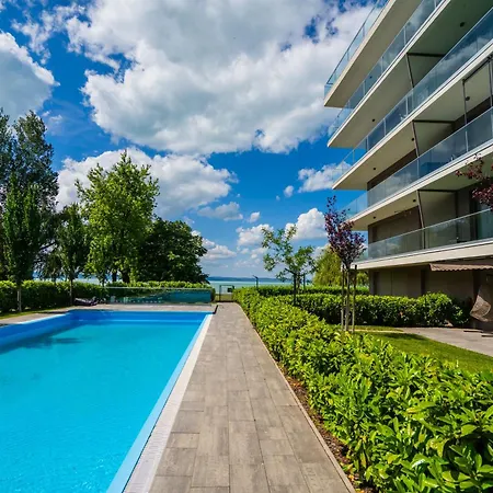 Myflat Coral Estrellita Апартаменты Шиофок